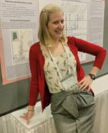 Gracie presenting data on Pensacola ceramics at the Society for American Archaeology meetings.